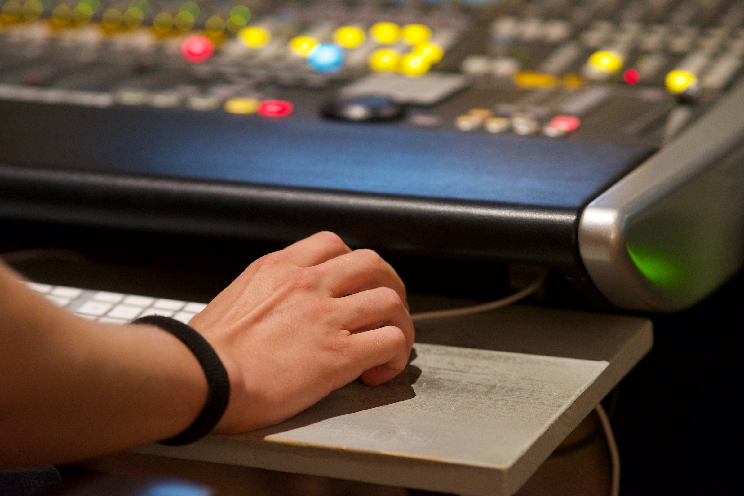 Mastering Made Easy: How to Find the Right Engineer for Your Music