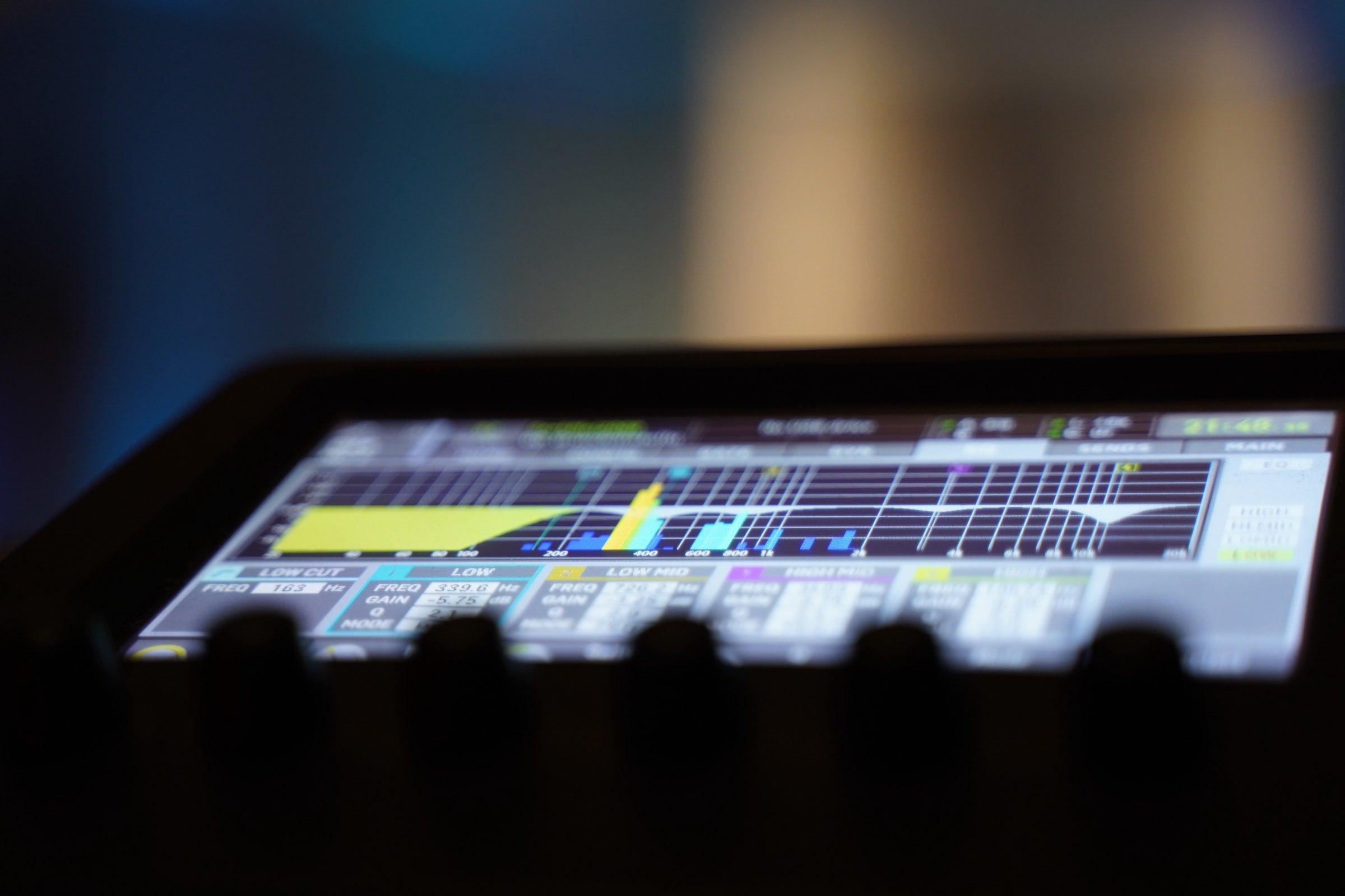 The Importance of EQ in Mastering: How to use EQ to shape the sound of your tracks