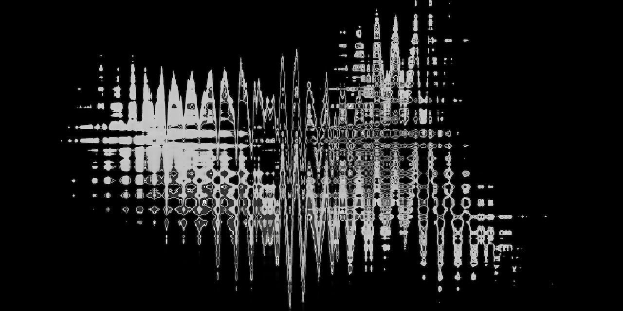 True Peak vs Peak: What Musicians Need to Know About Headroom and Loudness
