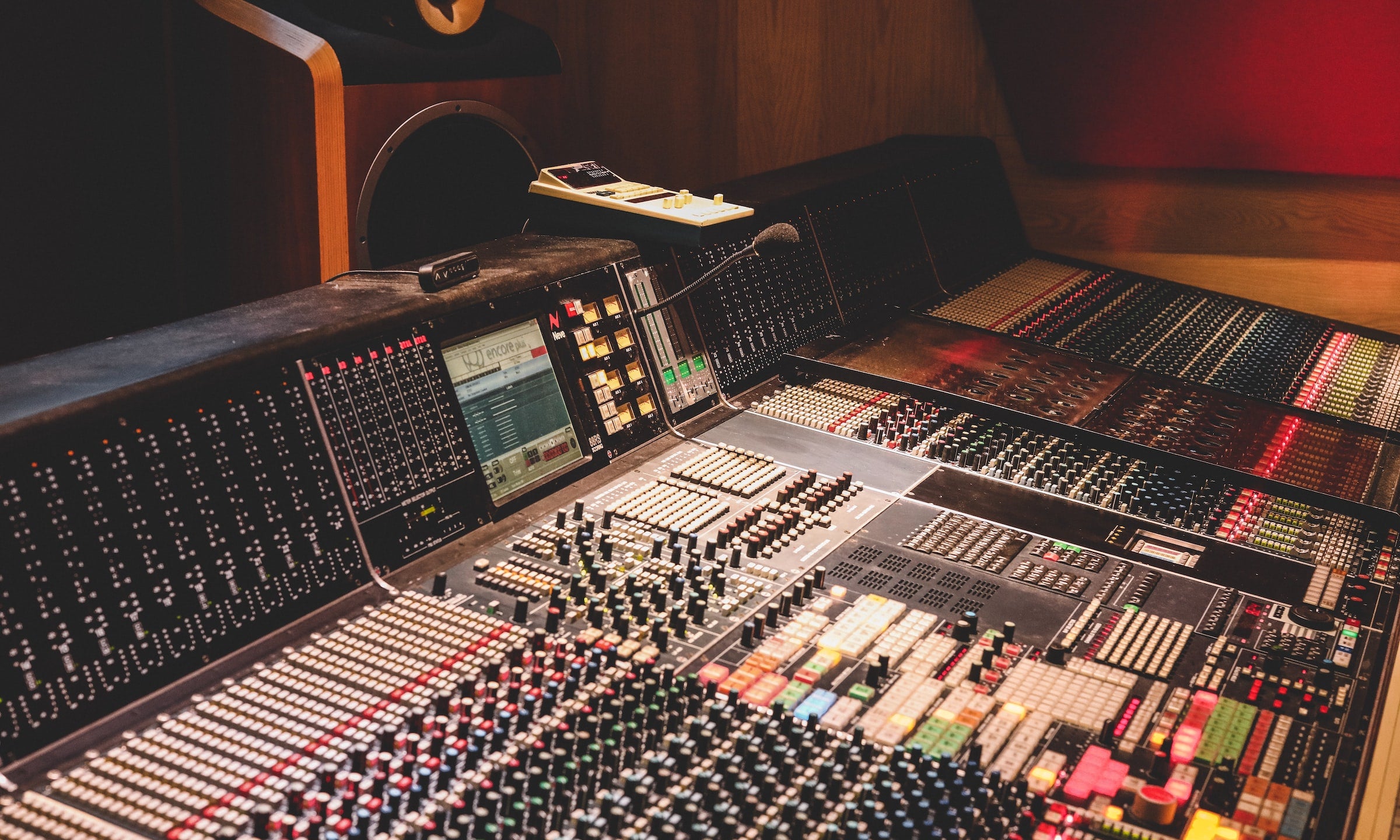 Mastering 101: Is It Hard to Learn How to Master Music?