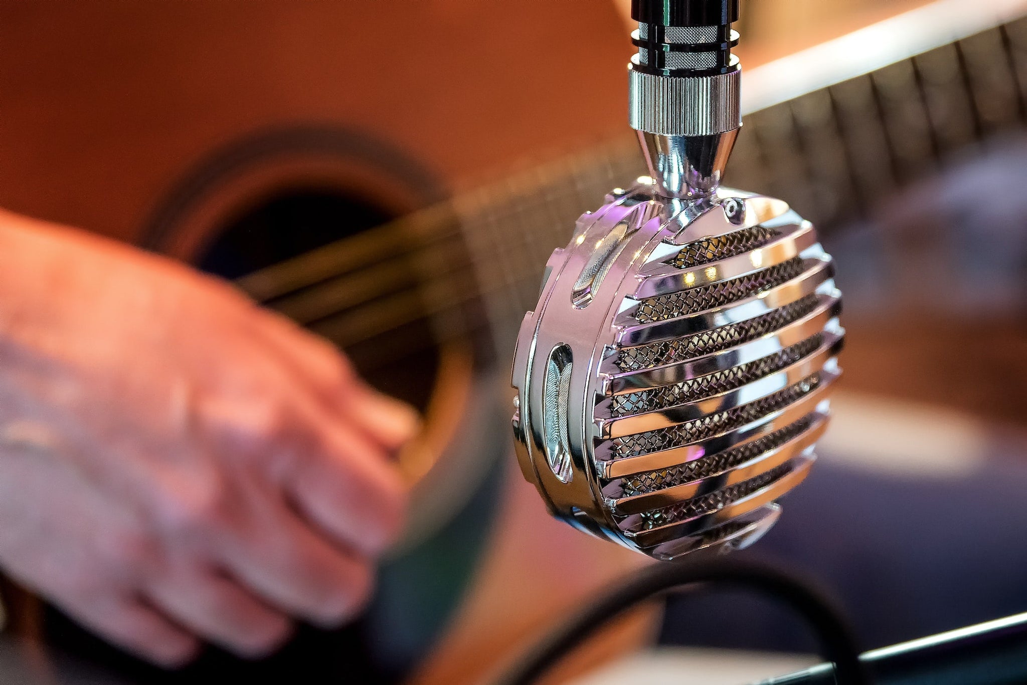 Microphone Placement Techniques for Acoustic Guitar
